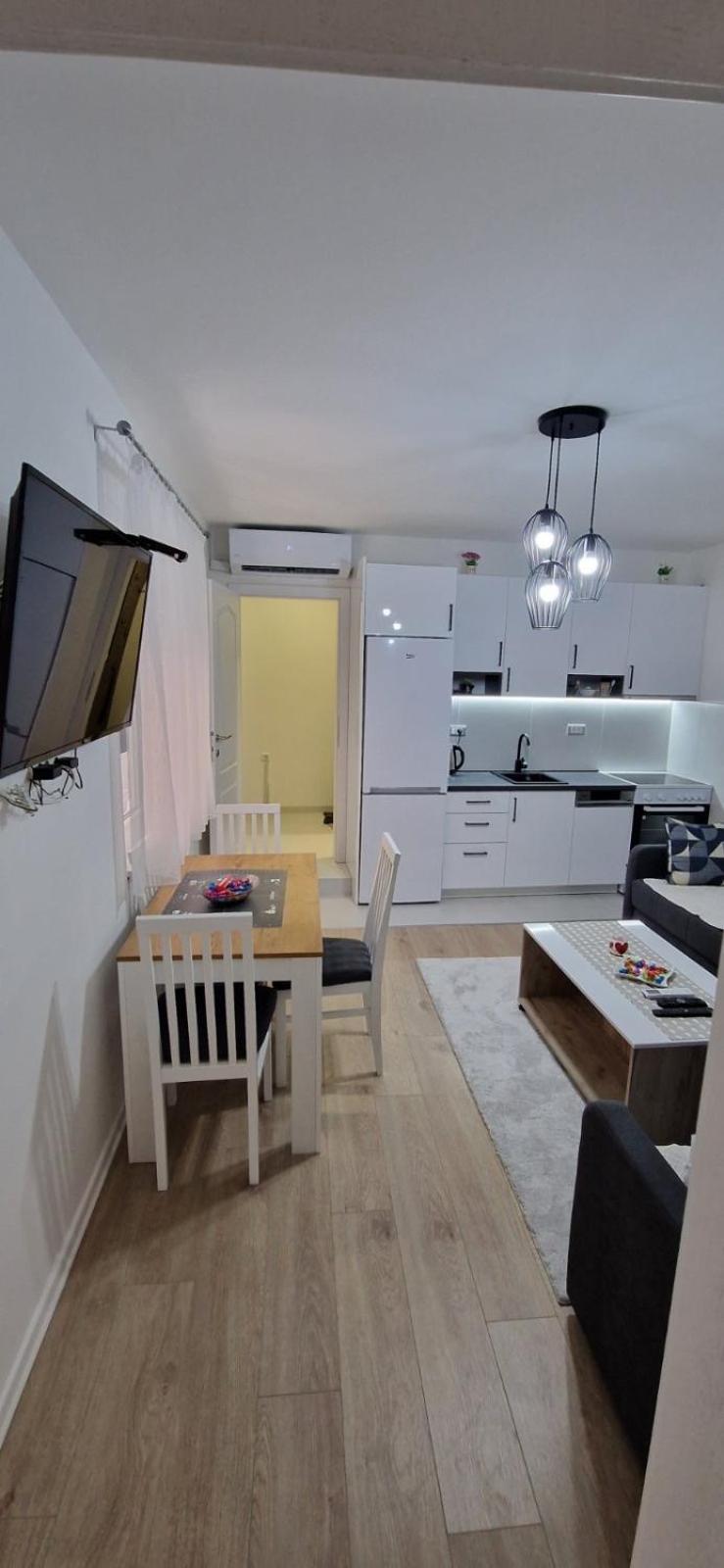 Lara Apartment Sarajevo Exterior photo